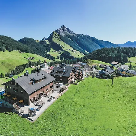 Pure Warth Arlberg Hotel 4*