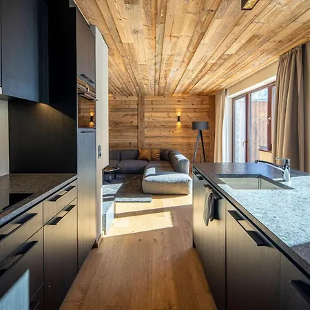Alpenparks & Arlberg Warth Mit Pool Ξενοδοχείο 4*