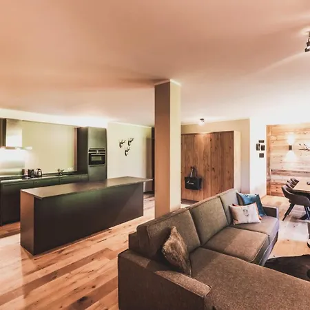 Hotel Alpenparks & Arlberg Warth Mit Pool 4*
